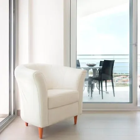 Santo Stefano Club Aparthotel 4*