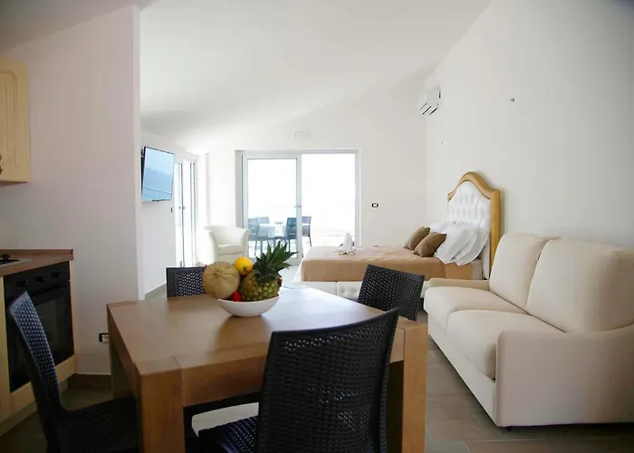 מלון דירות Santo Stefano Club 4*